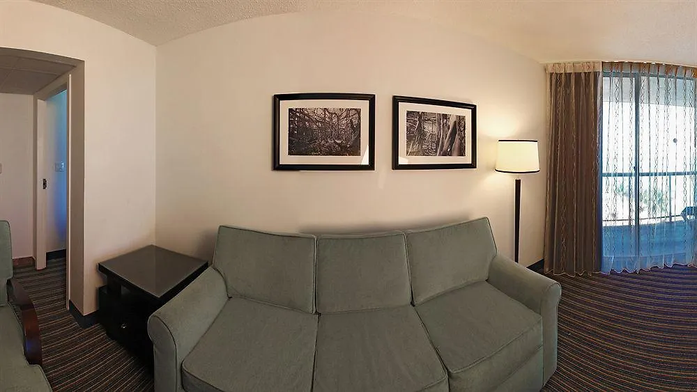 Wyndham Nassau Resort Hotel